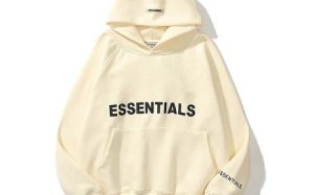 Essentials Hoodie – Premium Comfort and Timeless Streetwear Style