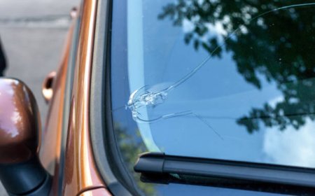 Get Reliable Windscreen Replacement and Repair Services You Can Trust