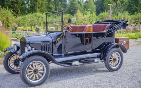 How Cadillac Reproduction Parts Preserve Vintage Car Value