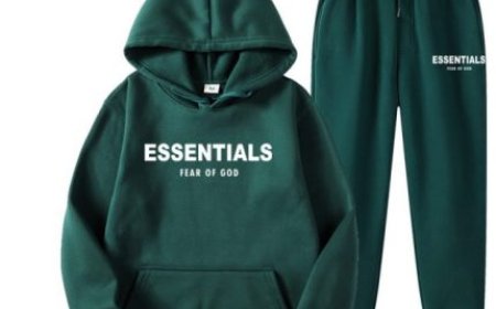 Essential Hoodie for Daily Comfort and Style